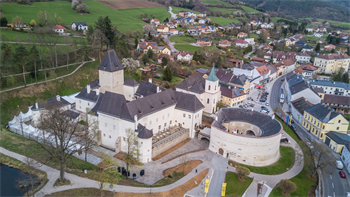 Luftaufnahme Schloss Pöggstall